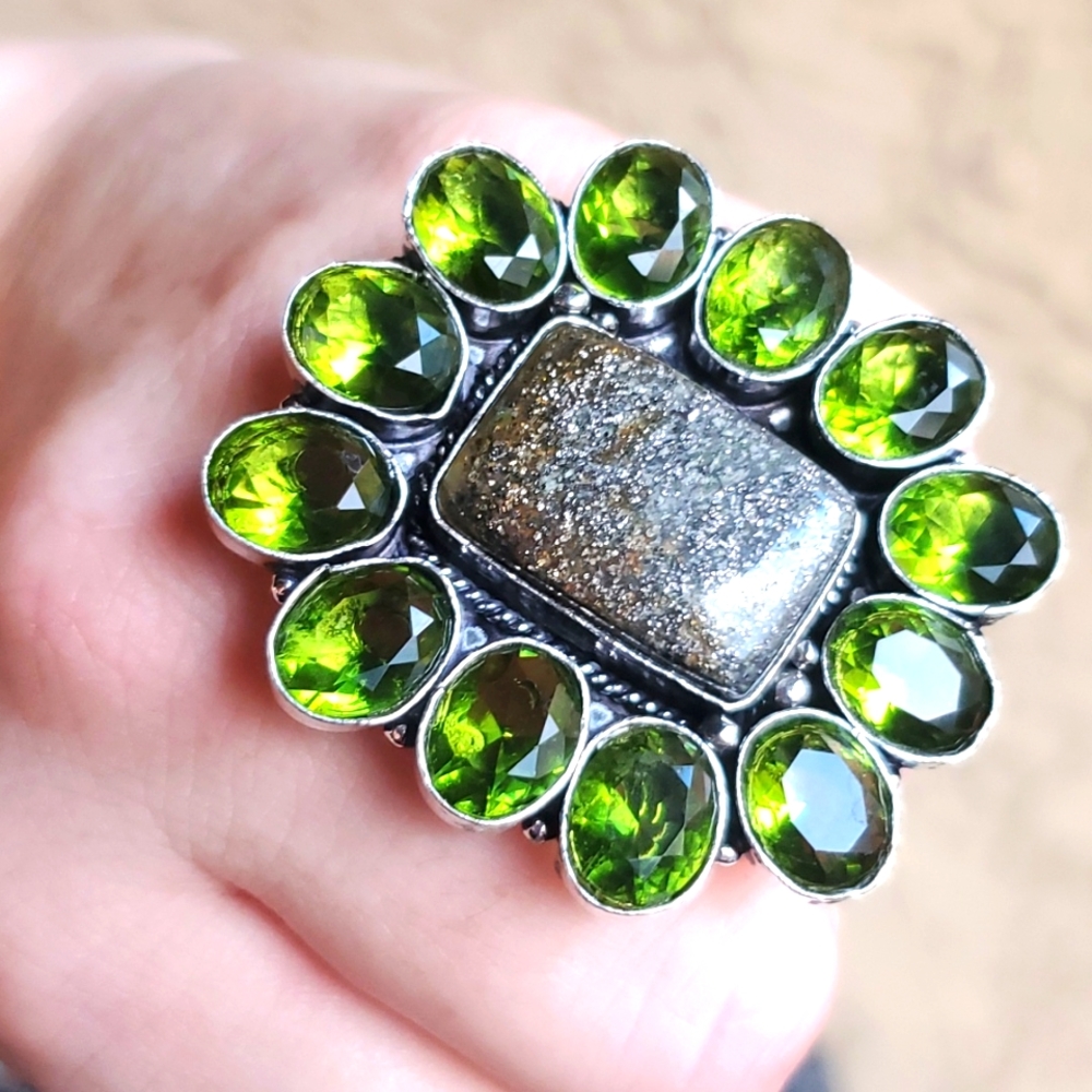 New Oversized Lodolite & Peridot 925 Silver Statement Ring.